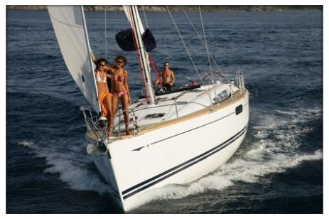 Sailing In The Beautiful Setting Of The Marine Park Of Portofino Ebike Tours Cinque Terre Italy